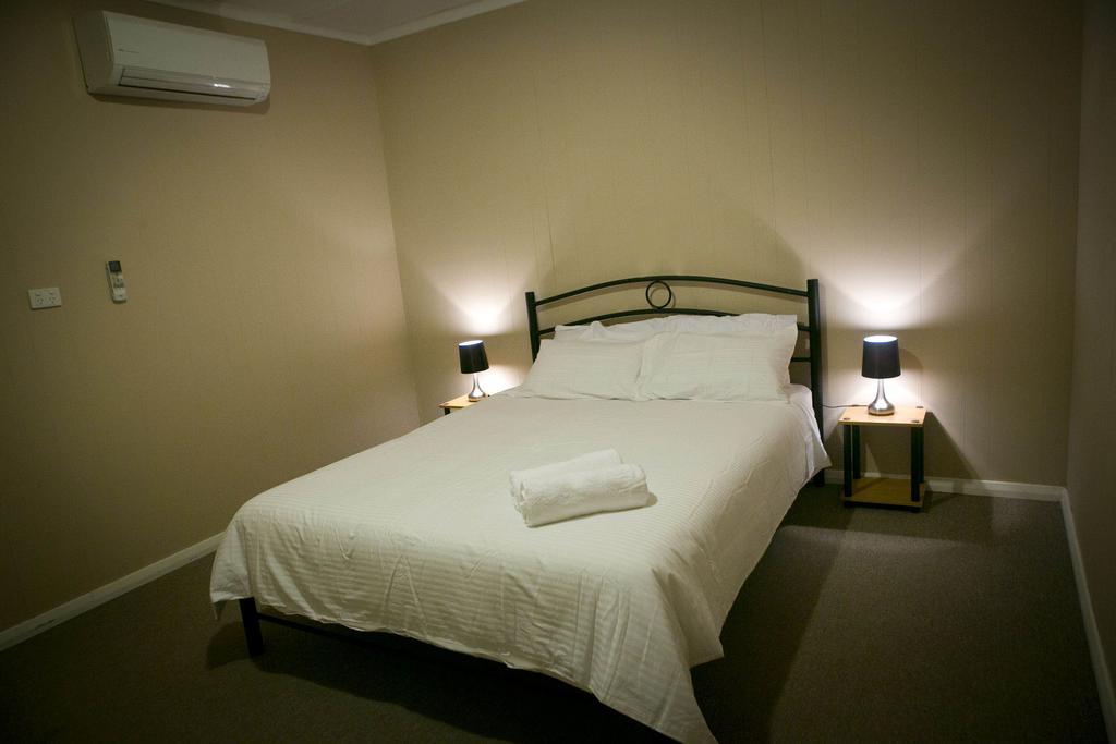 Cave Place Units Coober Pedy Dış mekan fotoğraf